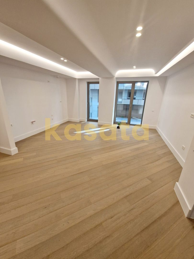 3 camere de lux – Cortina 126, Erou Iancu Nicolae, 100 mp + terasă - Poză 3