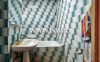 Apartament spațios de 3 camere, decomandat, langa metrou - Poză 5