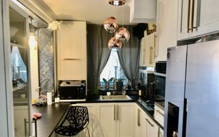 Apartament tip penthouse ultrafinisat, zona Vivo - Poză 4