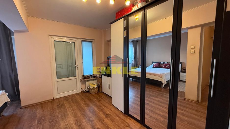Închiriere – Apartament 3 camere mobilat utilat zona farmacia Anca - Poză 4