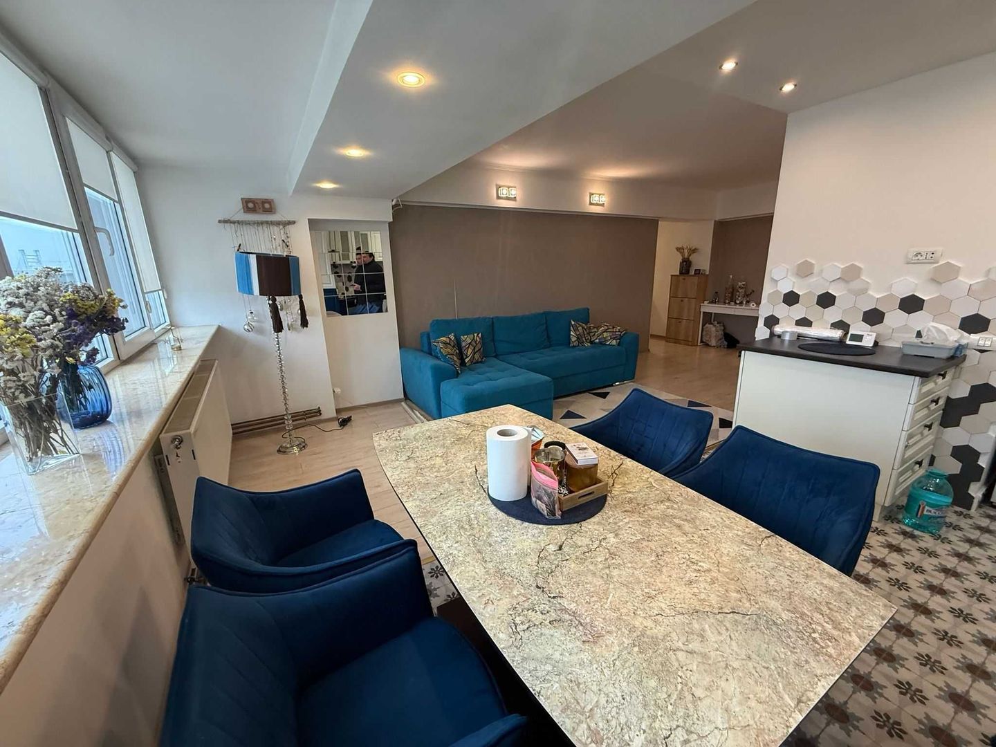 Apartament superb 3 camere Titulescu, dressing, centrală, 5 min metrou - Poză 3