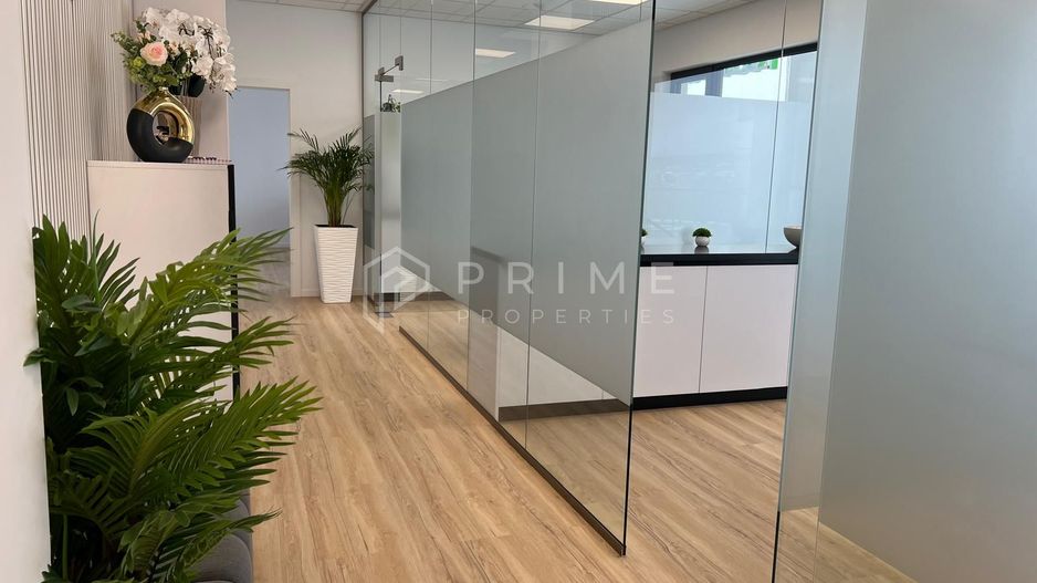 Spatiu premium pentru beauty și self-care, în clădire nouă, în Tudor - Poză 1