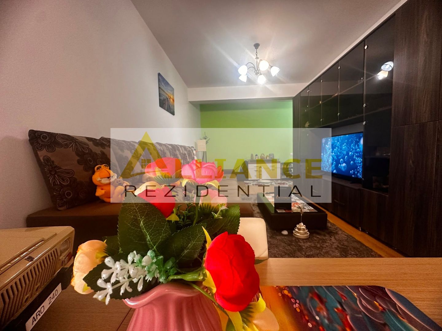 Metrou 2 camere mobilat cu parcare la 10 min metrou - Poză 2