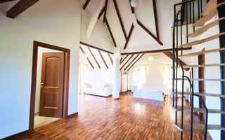 DE INCHIRIAT VILA CU 8 CAMERE, PISCINA SI GRADINA DE 1000MP IN PIPERA - Poză 17