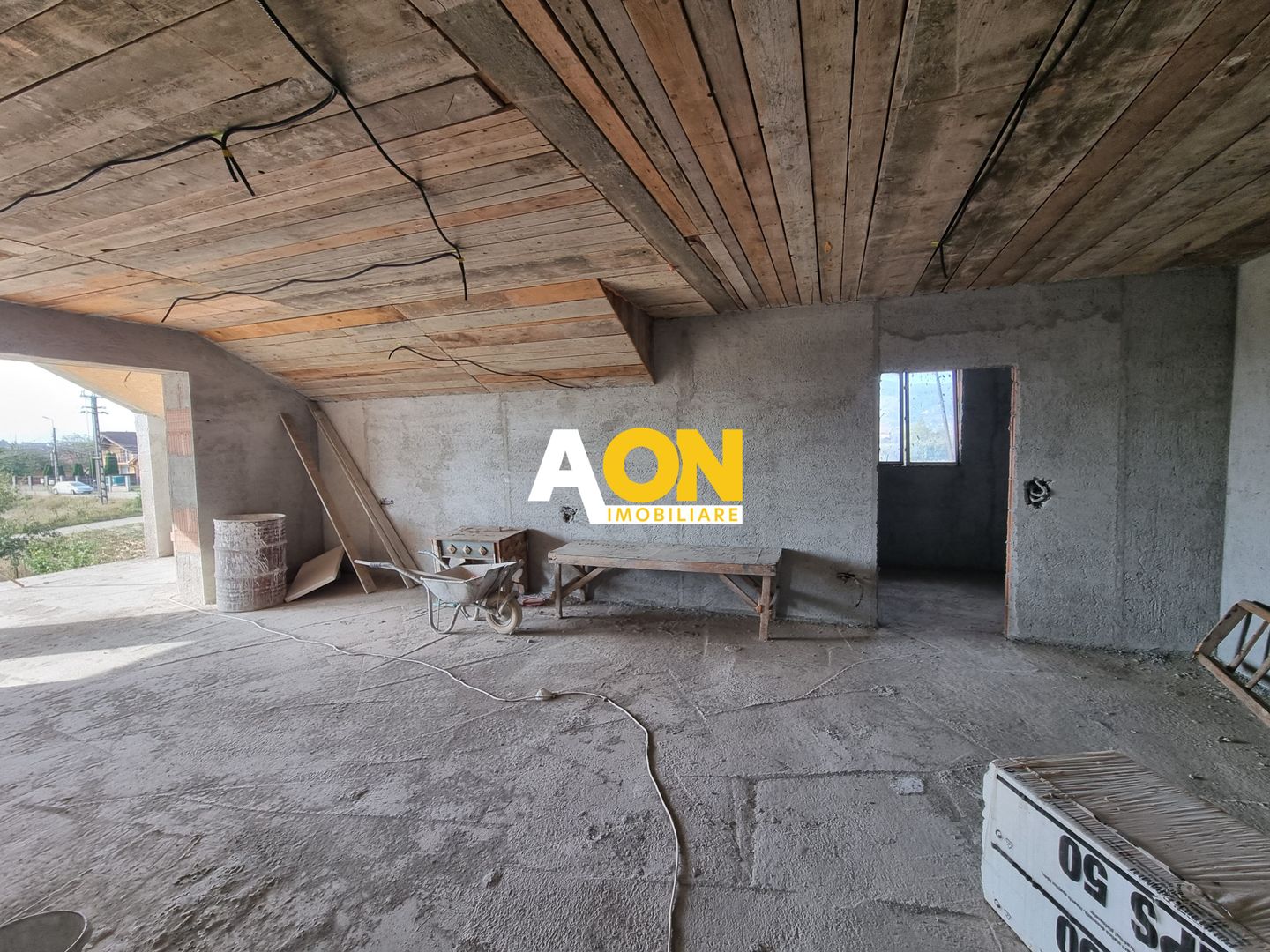 Casa la rosu,2100 mp teren,zona Micesti - Poză 7