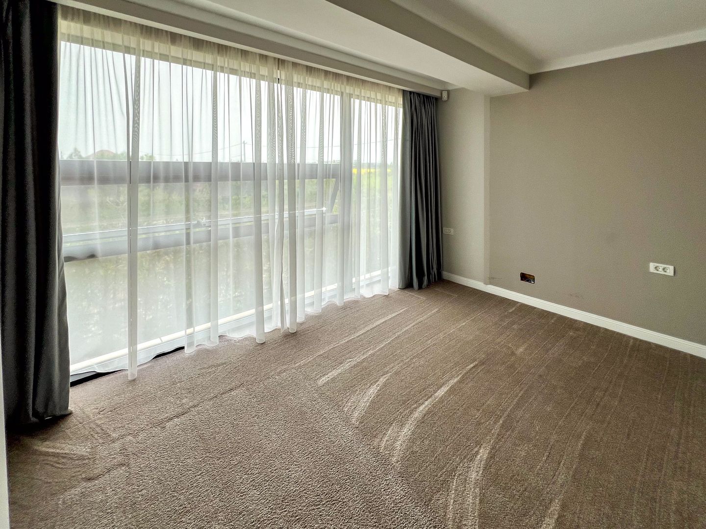 Ready to move  |  Vila premium cu piscina și jacuzzi încălzite - Poză 52