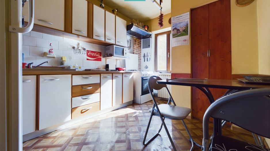 Apartament 4 camere Zona 300 - Poză 4