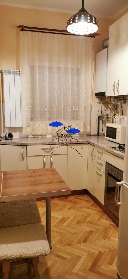 Apartament de 2 camere renovat in Tractorul - 2 locuri de parcare - Poză 4