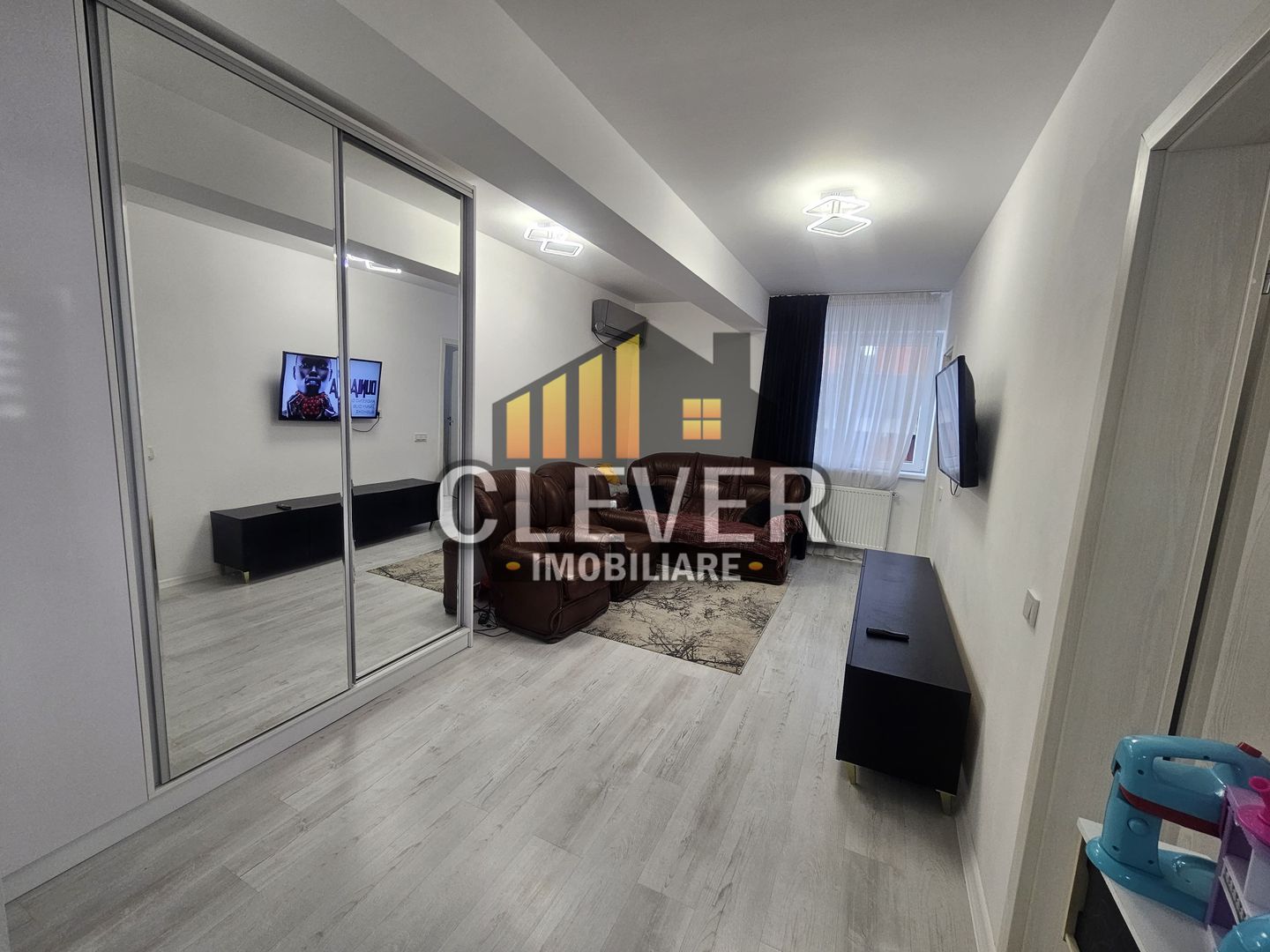 Apartament 3 camere Mobilat Utilat Loc de Parcare Inclus - Poză 5