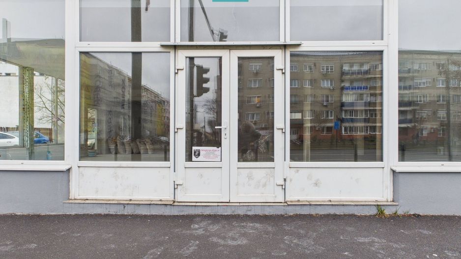 Spațiu comercial 200mp + 90mp mansarda - Cantemir - Poză 1