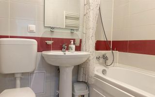 Apartament 3 camere | curte proprie | Loc parcare privat | Tractorul - Poză 8