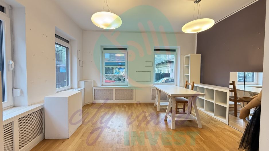 Un apartament Chic ideal ca locuinta sau activitate - Poză 1