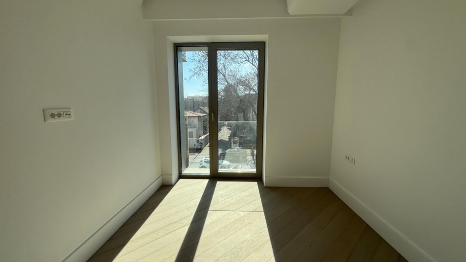 3 CAMERE || CORTINA 126 || EROUIANCU NICOLAE - Poză 7