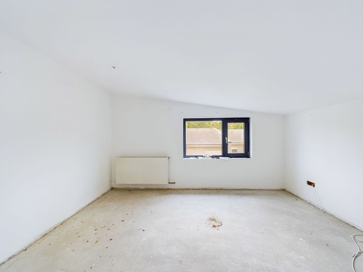 Casă în Dumbrăvița lângă pădure - Poză 4