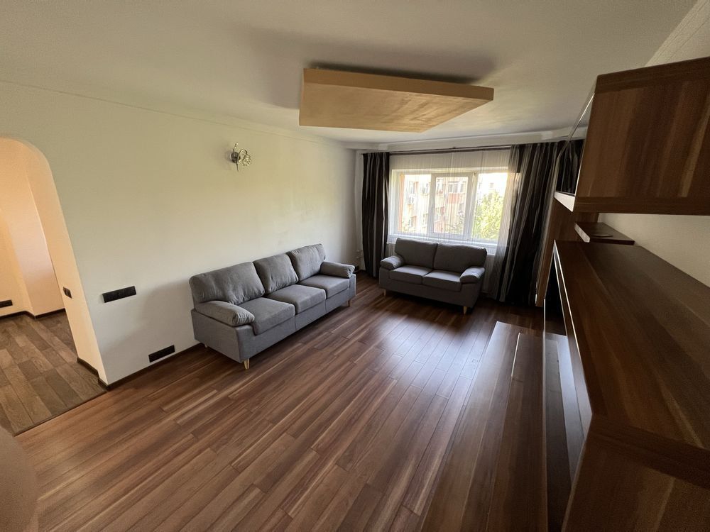 Apartament renovat 2 camere Rahova, loc parcare inclus - Poză 8