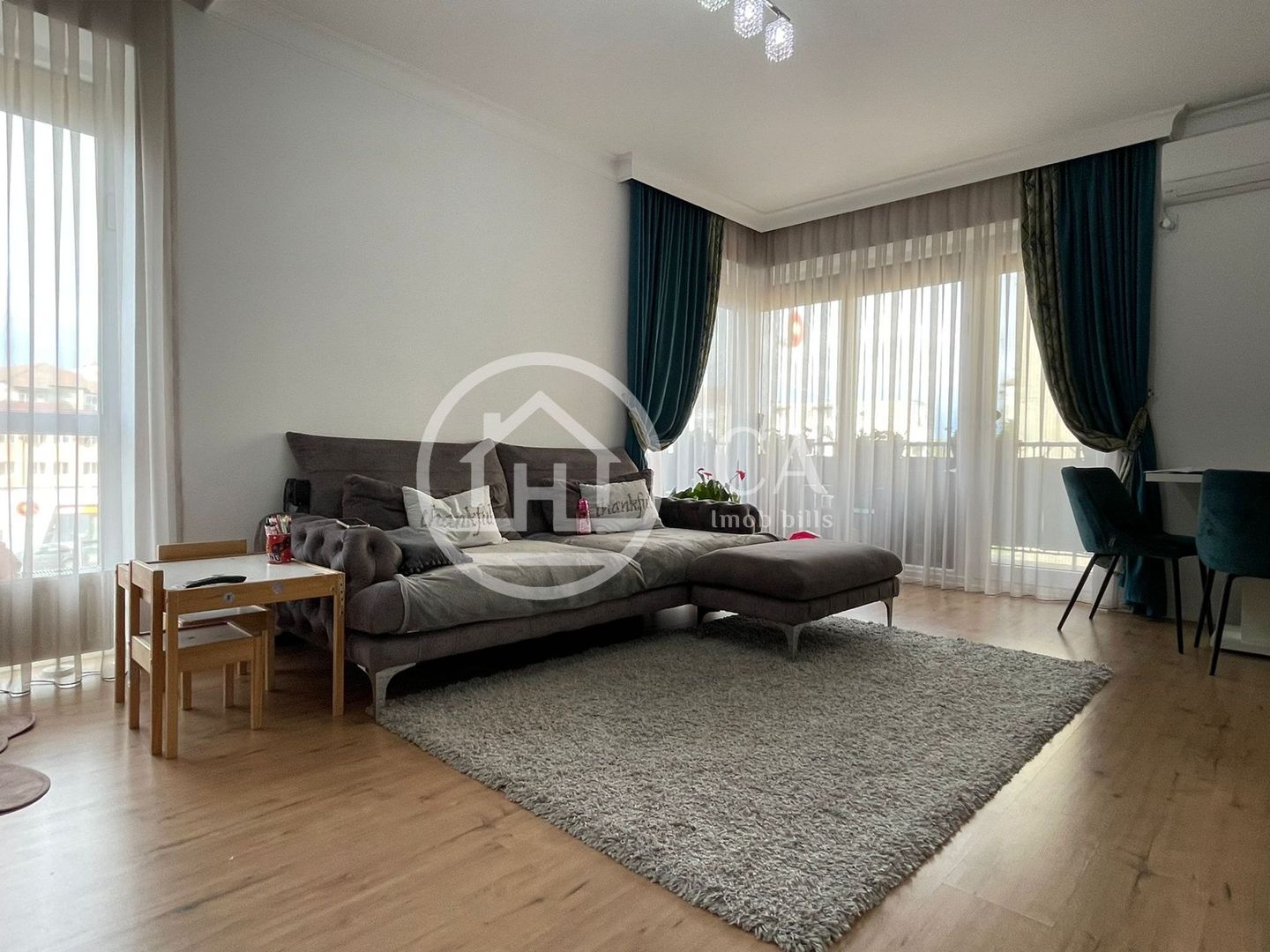 Apartament LUX de vanzare cu 3 camere în zona Calea Aradului, Oradea - Poză 6