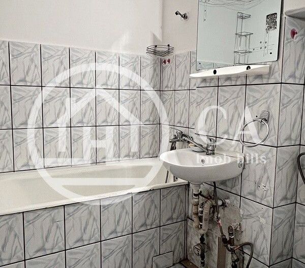 Apartament de vanzare cu 2 camere in zona Rogerius, Oradea - Poză 6