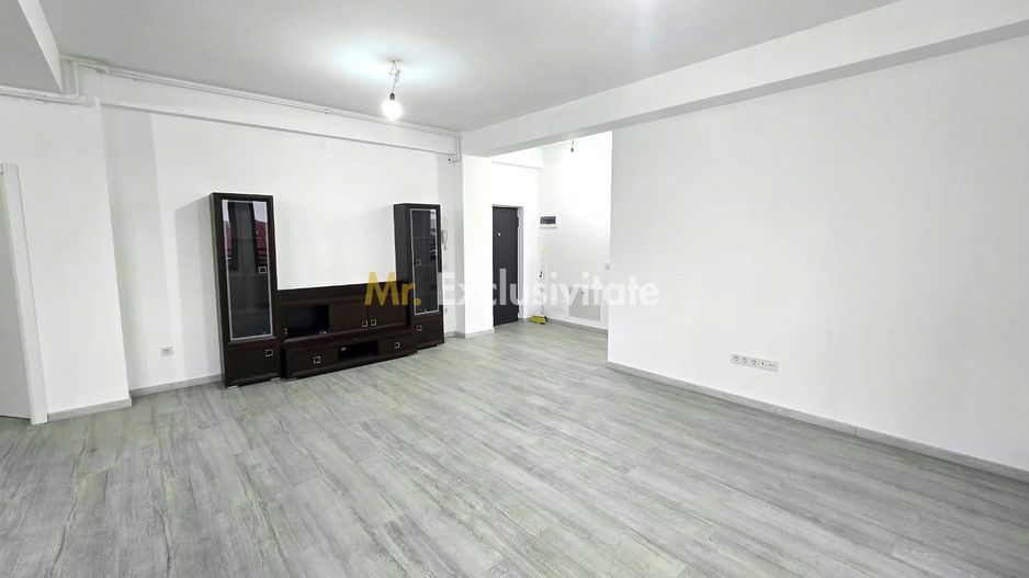 De vânzare apartament 3 camere, centru Satu Mare - Poză 8
