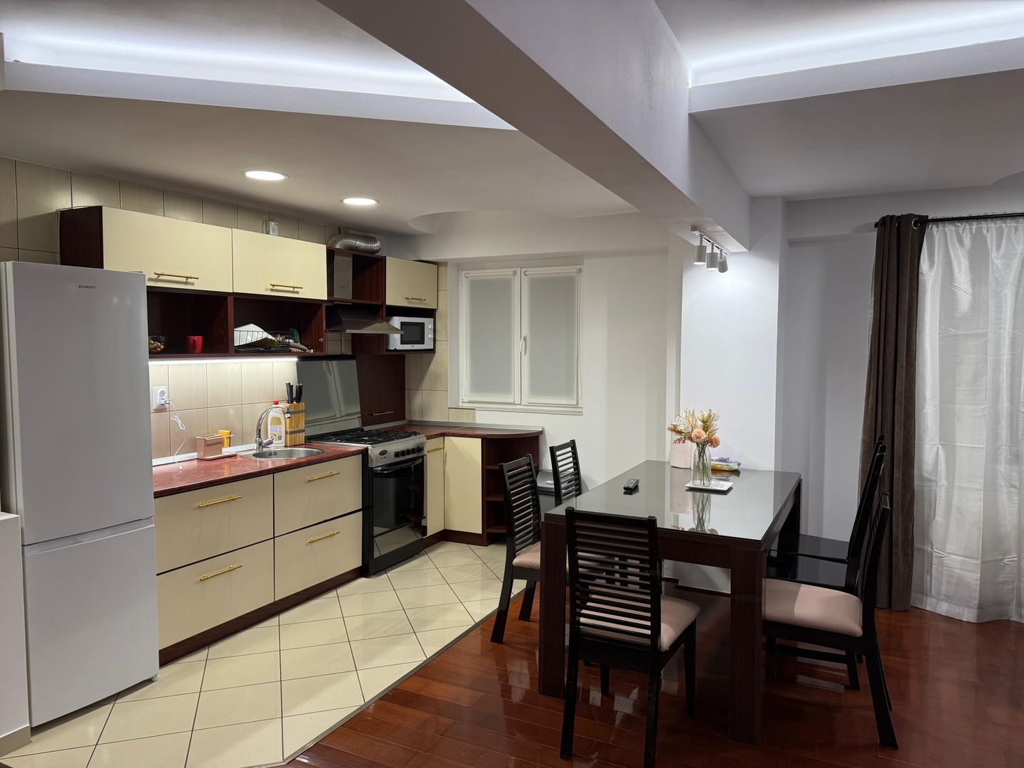 APARTAMENT 3 CAMERE CALEA CALARASI - Poză 6