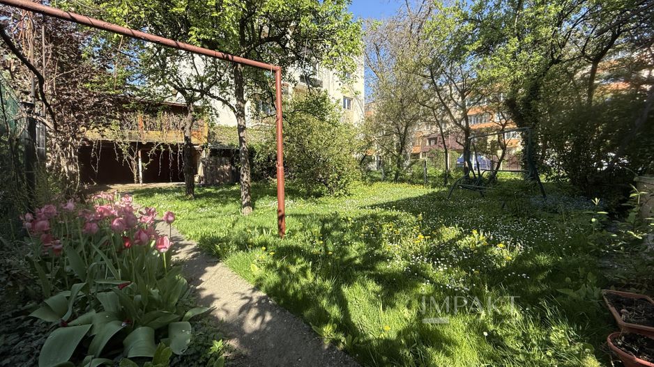 Spatiu de birouri cu 3 camere + mansarda in Grigorescu - Poză 8