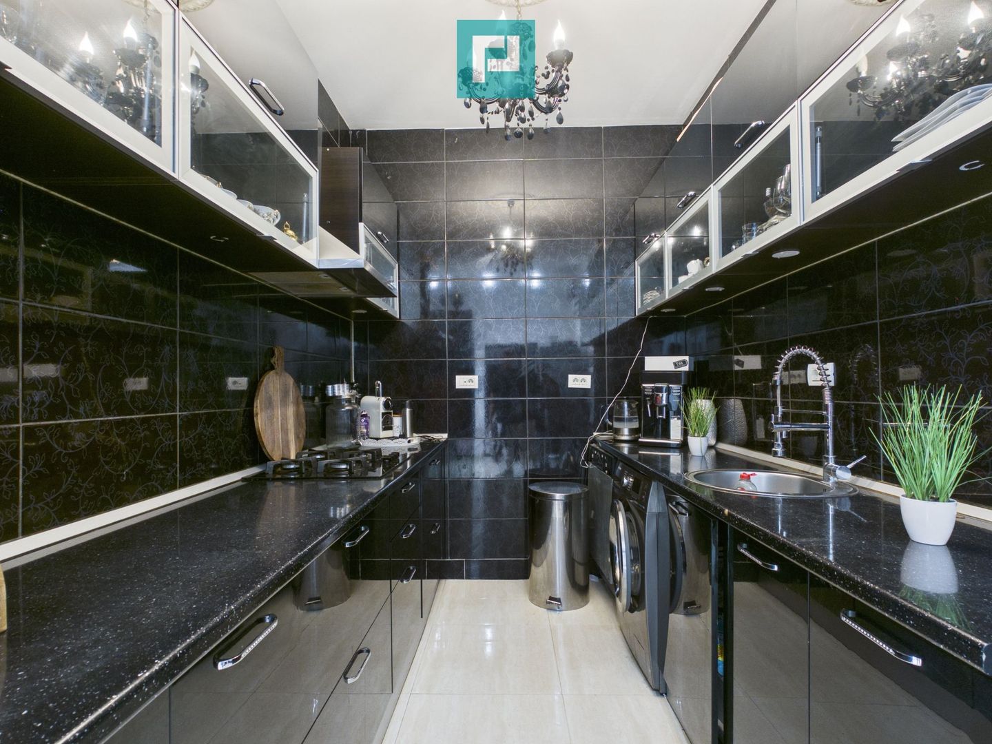 Apartament cu 4 camere – Zona Centrală - Poză 13