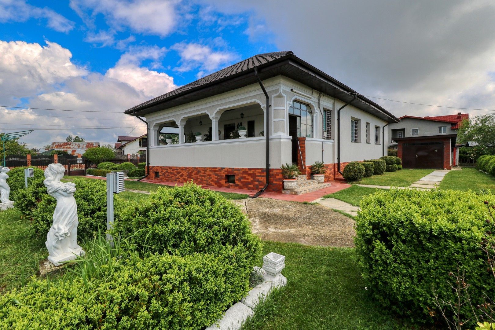 Oportunitate - Casă boierească  de poveste- 7000 mp teren - Poză 1