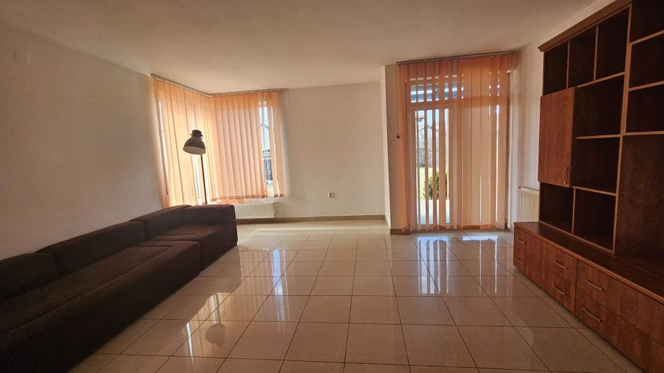 Harman, casa 2006, teren 1000mp, 2 garaje - Poză 2