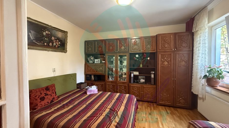 Casuta "bunicii" la 2 pasi de Calea Calarasilor - Poză 5
