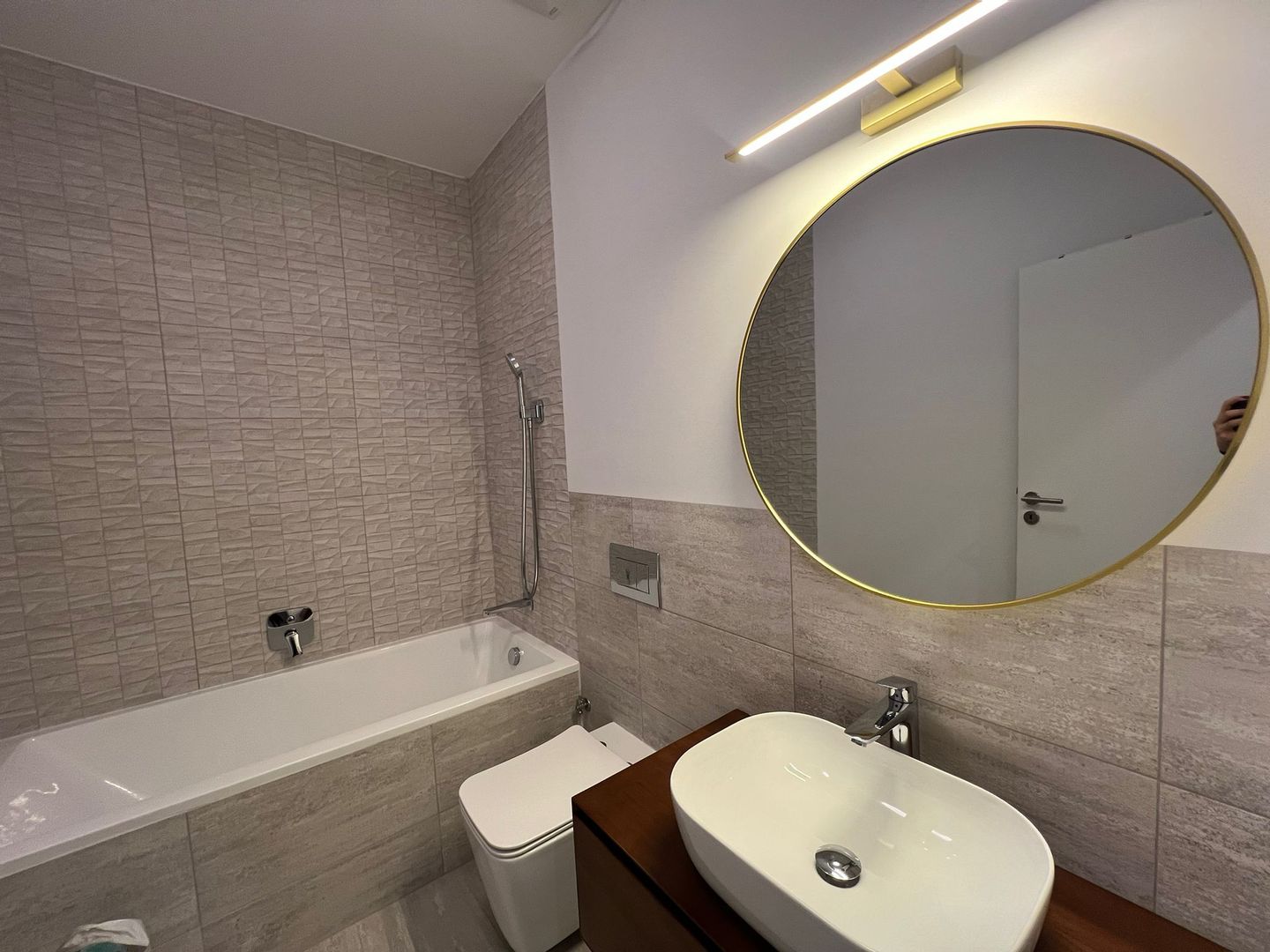Inchiriere apartament 3 camere Avalon Estate - Poză 15