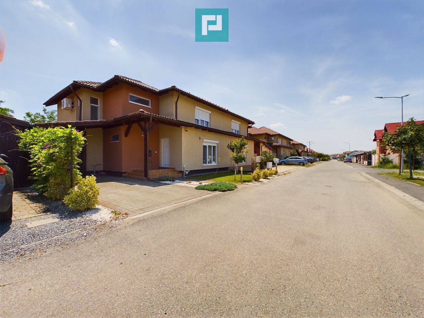 Casa ideală pentru familia ta, în Via Carmina - Poză 1