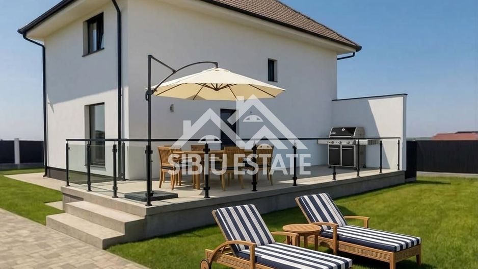 Casa noua 5 camere, curte mare - Poză 1