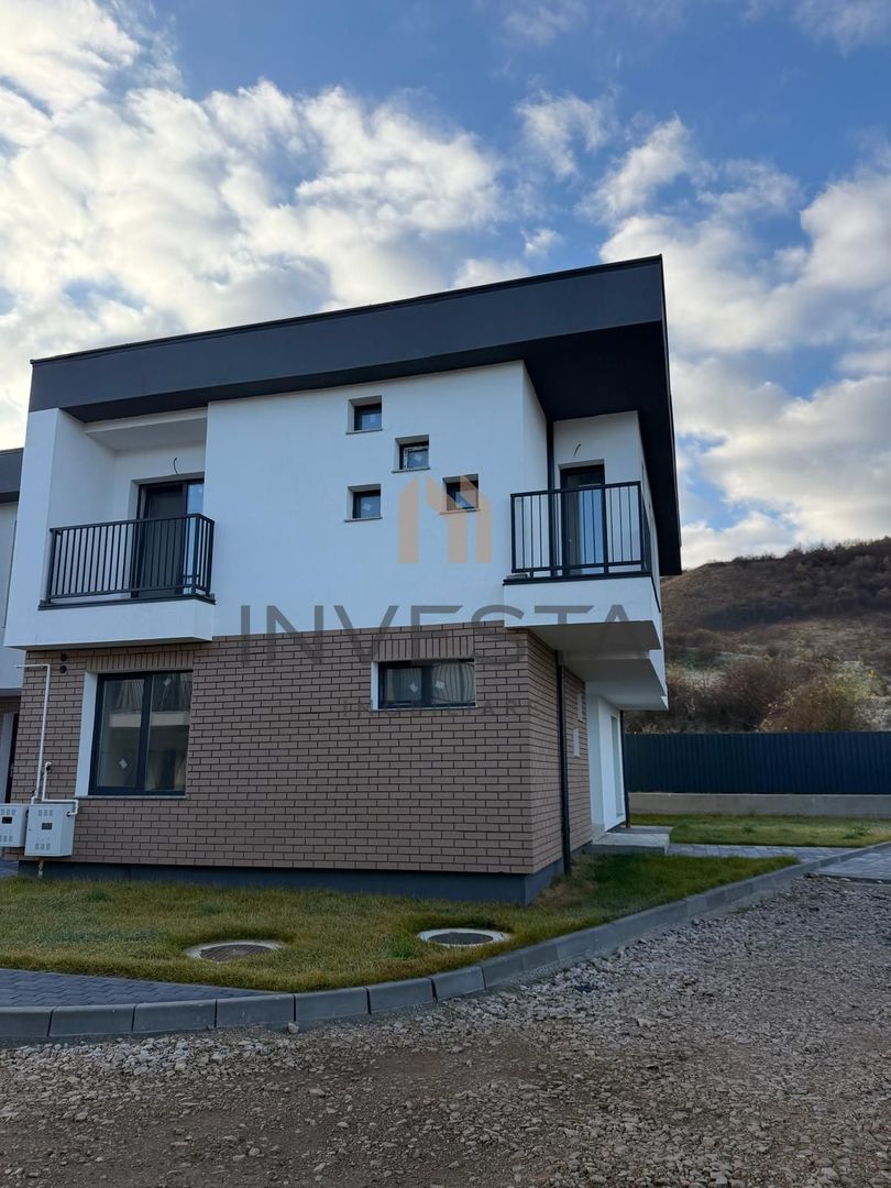 Casa de vanzare zona exclusivista de case Floresti - Poză 11