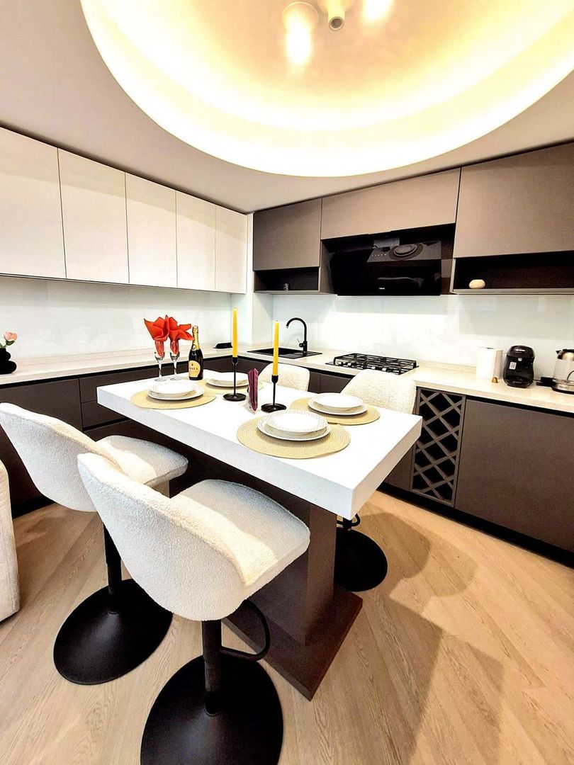 Închiriere apartament 3 camere | Parcare + Debara privată incluse - Poză 2