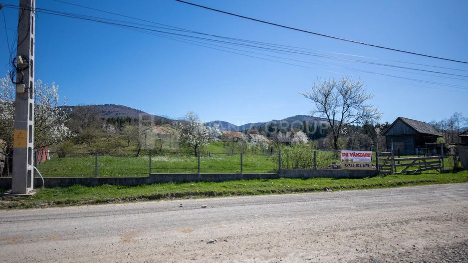 Teren intravilan, 1100 mp - Localitatea Zagon - Poză 2