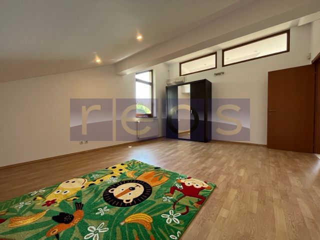 Vila spatioasa 6 dormitoare | gradina | Garaj - Poză 30