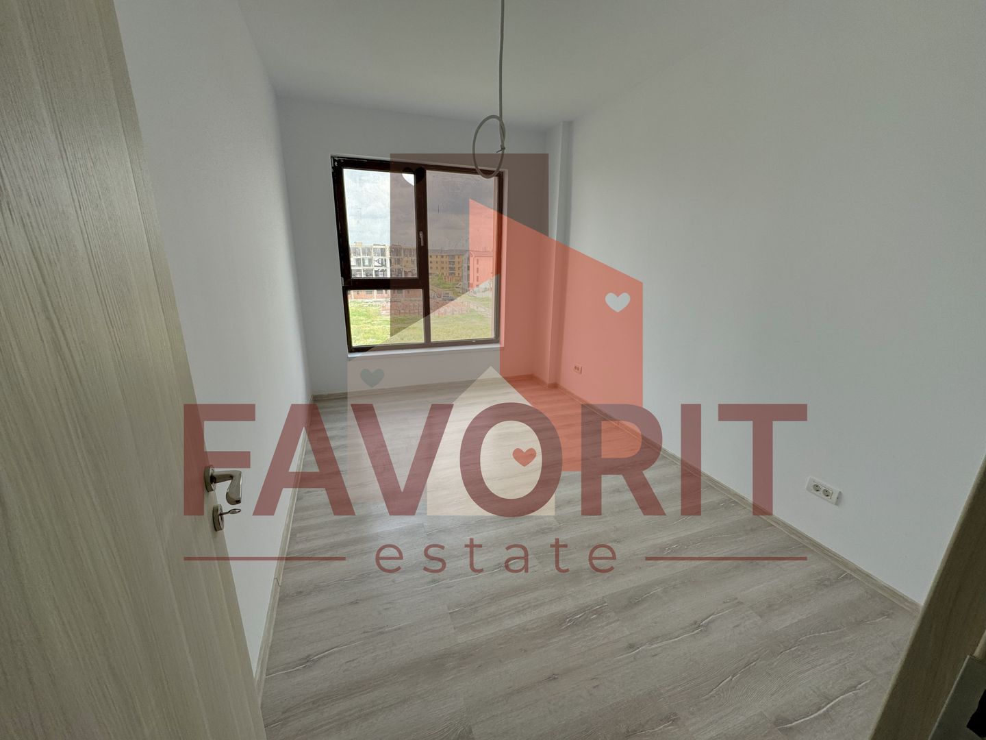 Langa ESO. 73 mp. Bloc nou cu lift. - Poză 6