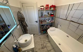 Casă premium de vânzare , Chinteni , la cheie - Poză 23