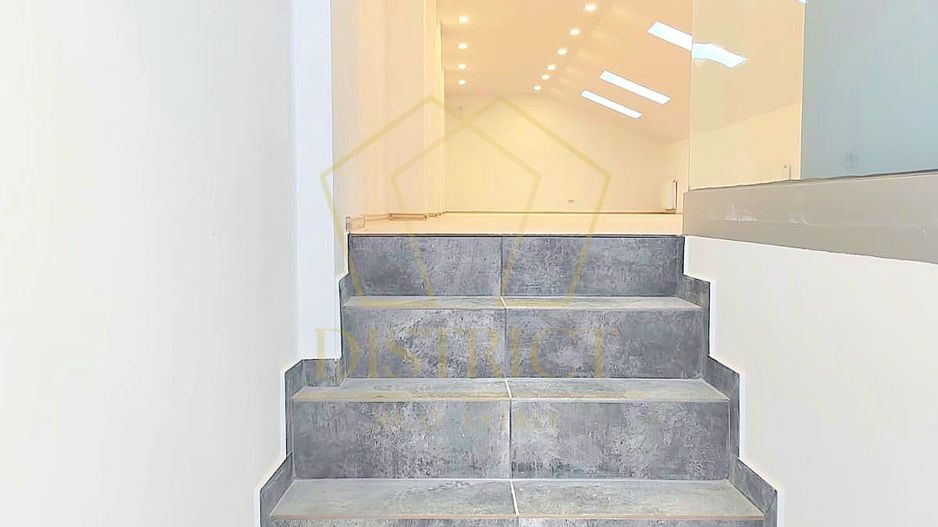 Spatiu birouri open space I Semicentral - Poză 8