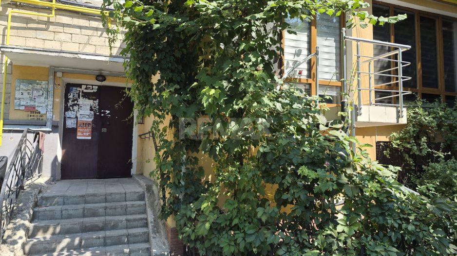 Spre Chirie: Apartament cu 2 Camere – Str. A. Pușkin, Centru. - Poză 9