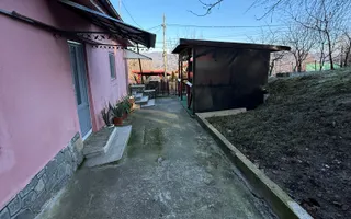 Casa demolabila  și teren 800mp cu toate utilitățile deschidere 26,5mp - Poză 30