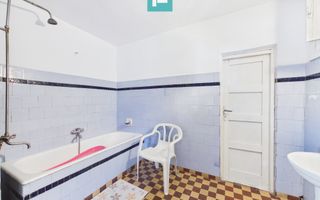 Casă solidă cu 5 camere in localitatea Almaș, Arad - Poză 16