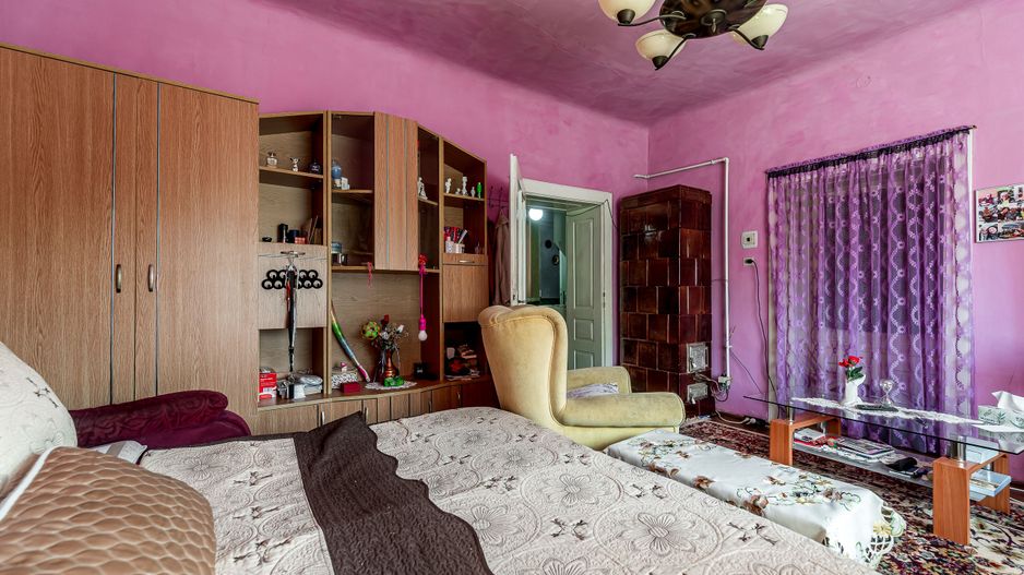 Casa 3 camere, bucatarie si baie, in zona centrala din Chisineu-Cris - Poză 11