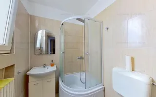 Blvd. Balcescu langa metrou Universitate, 4 camere, terasa de 50mp, 3 bai - Poză 13