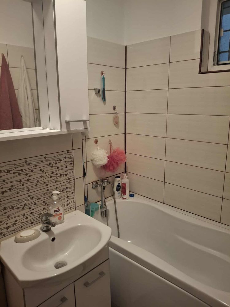 Închiriez Apartament cu 3 camere, centrala proprie, prima închiriere, lângă Obor - Poză 3
