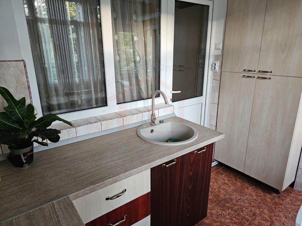 Inchiriere apartament cu 3 camere, IREG, 70 mp, 2300 Lei/Luna - Poză 4