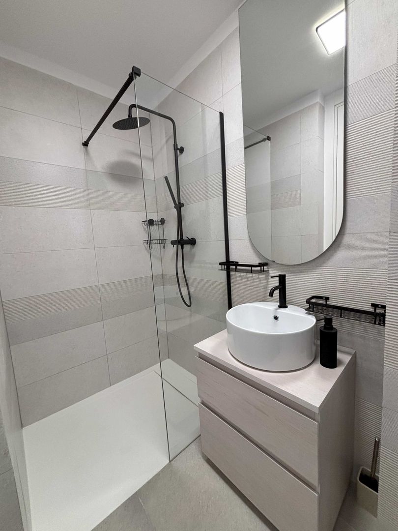 Premium Apartment with Frontal Sea View in Olimp - Poză 4