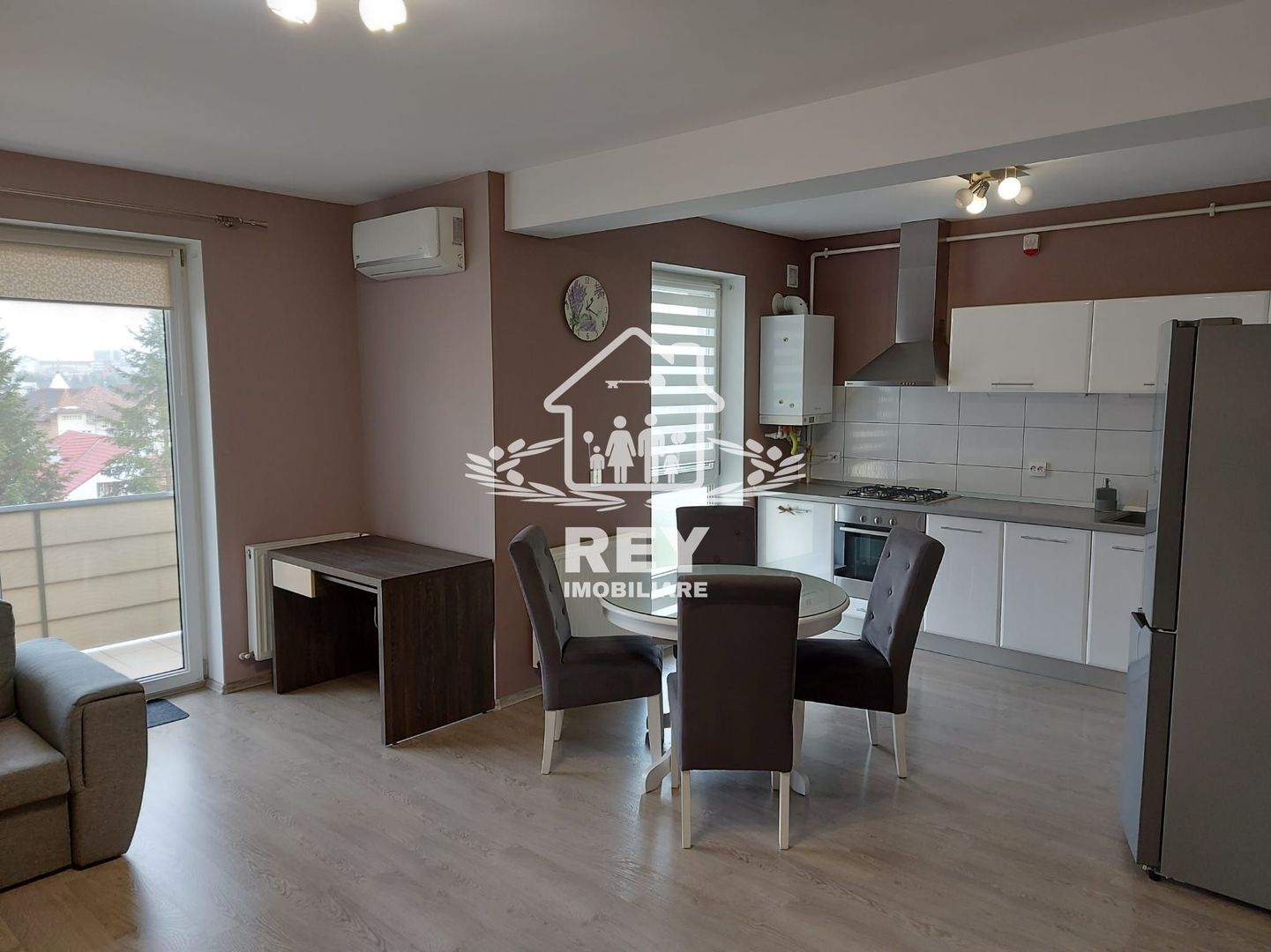 PROPRIETAR , Inchiriez apartament modern 3 camere , zona Turnisor, P privata - Poză 4