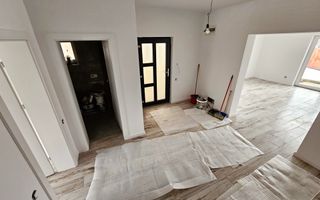 1/2 Duplex finisat 90%, 4 camere, 317 mp teren, zona Centru - Poză 2
