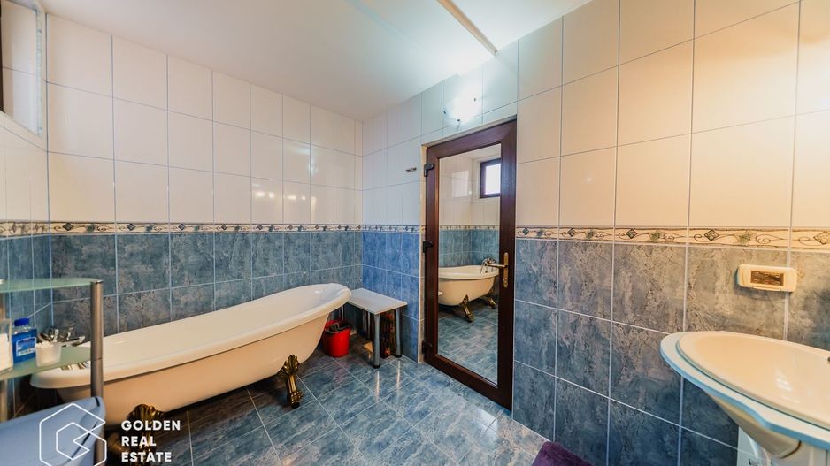 Vila de lux, D+P+E+M, Gradiste, la cheie, 300mp, 6 camere, teren 580mp - Poză 19