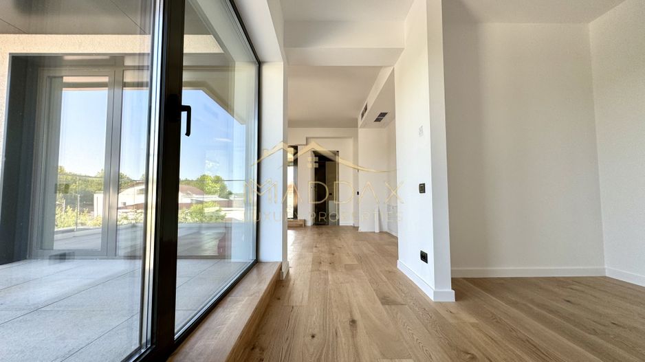 Vila cu 5 camere  *366mp* / Curte privată + piscina*315mp*/ Pipera - Lake View - Poză 55